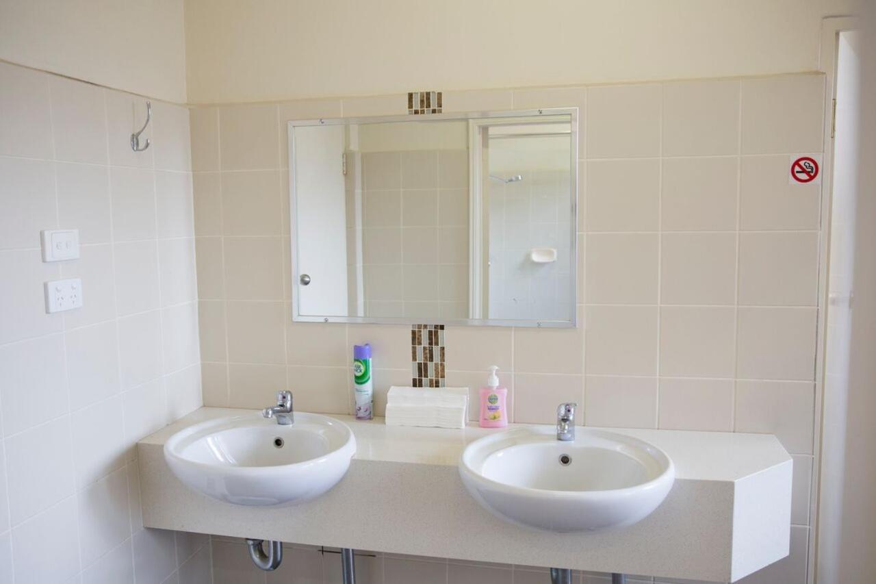 Royal Hotel Wyong Ngoại thất bức ảnh